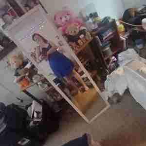 Just me Im 5 ft 4 and a half Reese