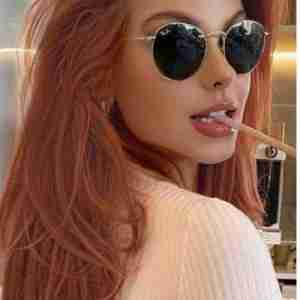 Yoh I’m here now whoever is in for fun should text me now I render all kinds of services... you can hit me up on Zangi 