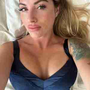 Cutiesarah❤️ I'm the best and the new girl in new town xxx Lovely barbie💕