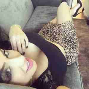 private moments with a lonely girl I stay in centrum city  in big apartament. i've always felt that men of my father's age.