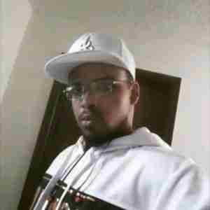 Qs photos I'm just a single 32 year old man looking for a nice time or to possibly find my soulmate Single