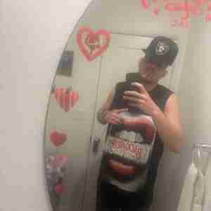 Looking for Orgy party Look me up