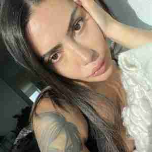 Sex Am available for hookup Hello 👋 I just got invited to this site and am on here to give you a lot of pleasure 🥰 and