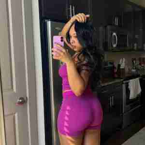 Sex tone I render all kinds of services..you can text me  vía iMessage : ifesivivian@gmail.com