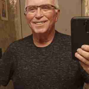 Just me! I'm healthy and active guy who likes to have fun. Older man