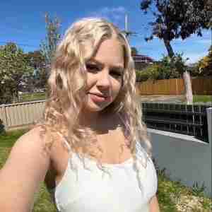 Romantic play and fun Available for Romantic play and fun. No jokes or games. Romantic play