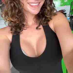 Available for hookup I render all kinds of services...Signal number  only +1 602 393 4941........ zangi number 