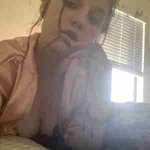 Hit me up for your Nuru massage Hi lovelies I’m available for massage with an happy ending hit me up let’s roll Massage