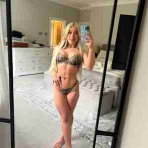 Available for hookup I render all kinds of services….only telegram…..@Ameliakern1 ……Zangi  8167625511….….text me