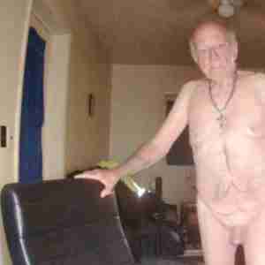 82 year old cock in West Virginia Real unedited pictures of an 82 year cock in West Virginia waiting for any female any legal