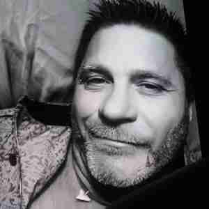 Rate me I want you chicks to please rate me on a scale from 1-10. 1 being a dog-ugly mother fur and a 10 someone you would