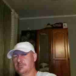 Hey baby white Aussie 40 live in cabramatta west keen for fun you look delicious, want your pussy and ass eaten if so 0466487075 😍😘