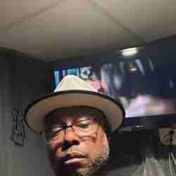 ToeSuckenPussyEater68