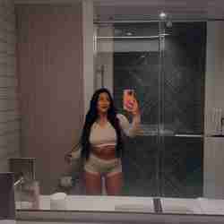 mia_sarah1