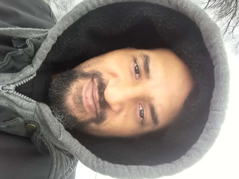 Attractive black guy for naughty  local women