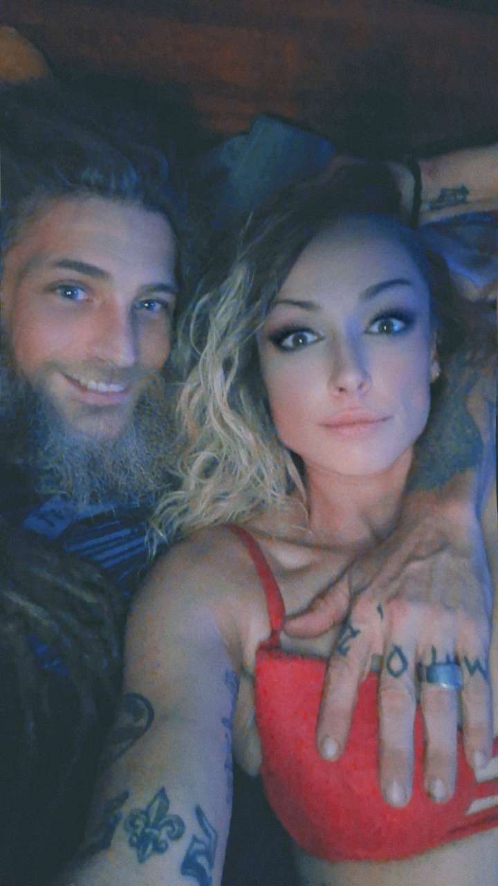 Fun couple seeking female