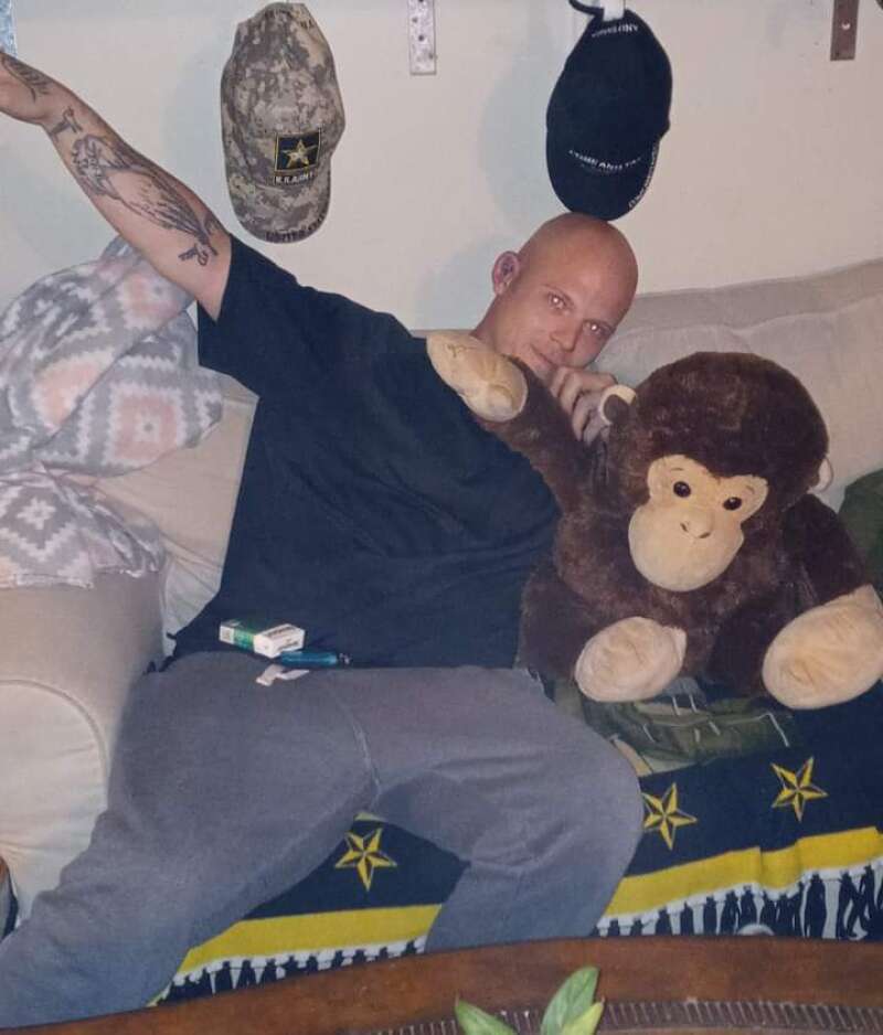 SINGLE MALE AGE 30 LOCATED IN ROGER'S CITY MICHIGAN