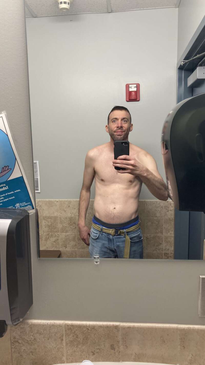 I’m looking for a girlfriend yes I’m single girls
