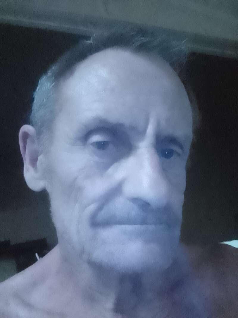 Single male looking for Women or couples wide bay Qld area   ouples