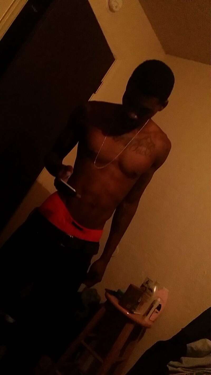 Looking for milfs who love bbc