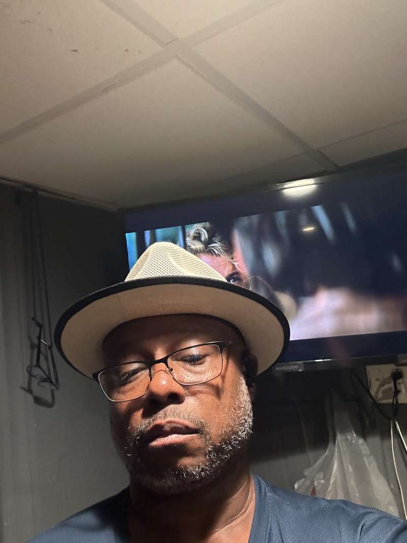 Toe Sucking Professional Pussy Eater/Ass Worshiper