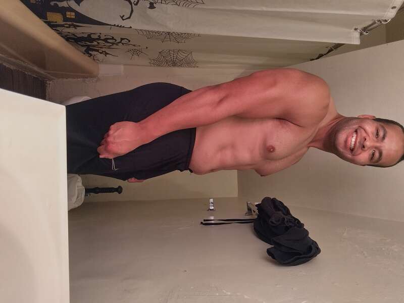 Are there any horny women out there?