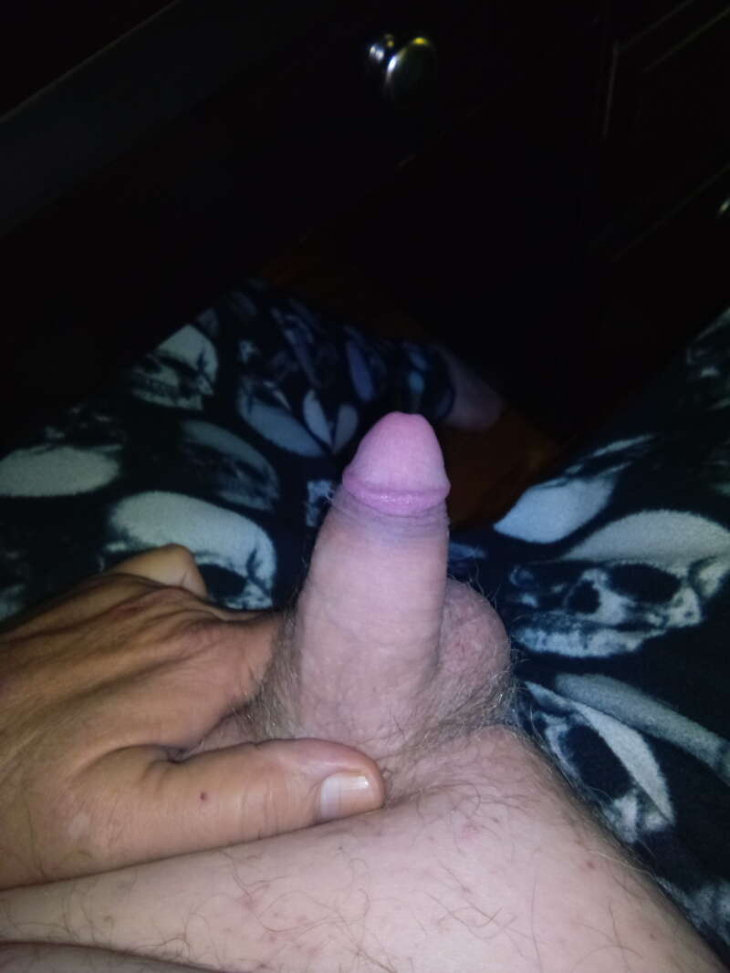 Mwm needing tiny female for fwb multiple times a week