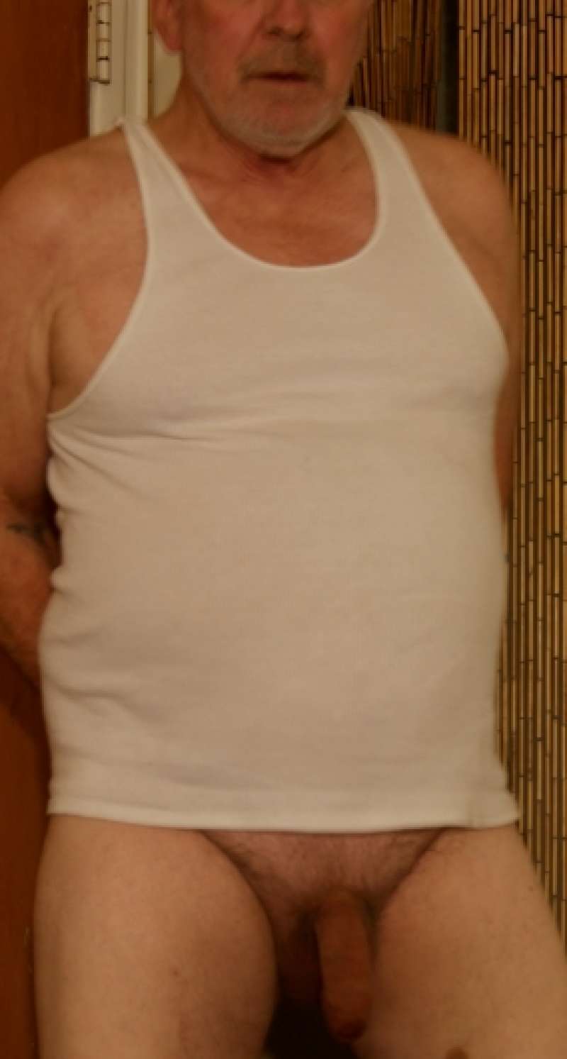 Nicely Hung