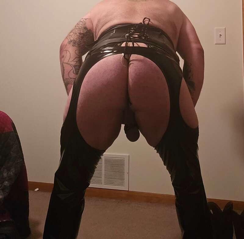 Bottom for tops to use