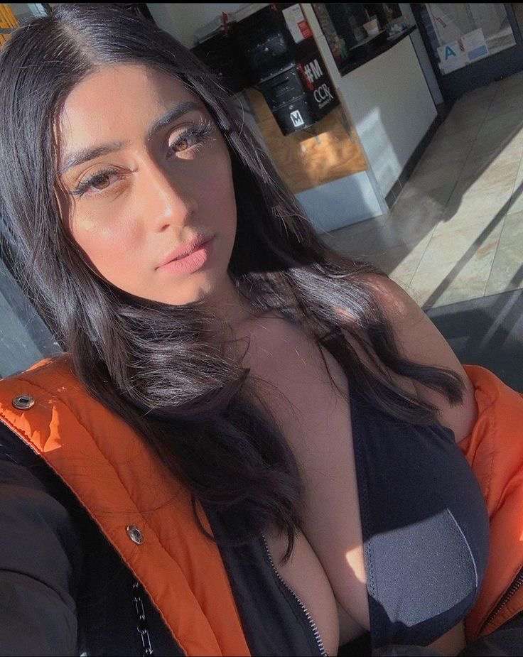 “I’M SOMEONE WHO ENJOYS GOOD VIBES, REAL CONVERSATIONS, AND MEANINGFUL CONNECTIONS. I APPRECIATE CONFIDENCE, RESPECT, AND A BIT OF FUN ENERGY. IF YOU’RE MATURE, STRAIGHTFORWARD, AND KNOW HOW TO KEEP THINGS INTERESTING WITHOUT DRAMA, WE’LL DEFINITELY GET ALONG. LET’S TALK, VIBE, AND SEE WHERE IT NATURALLY LEA