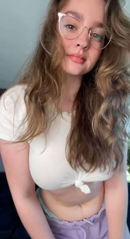 Professional Massage Therapist  Appointments available DM to book your session. 24/7 Number: 9714856084 Snap:  Signal: 9714856084 Email__sophianathan1800@gmail.com
