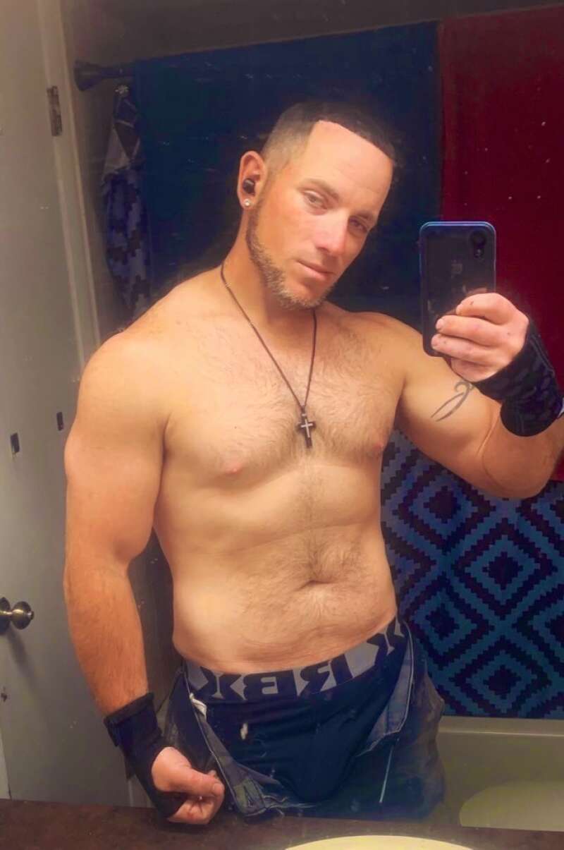 New on here looking for a woman around the Jacksonville area