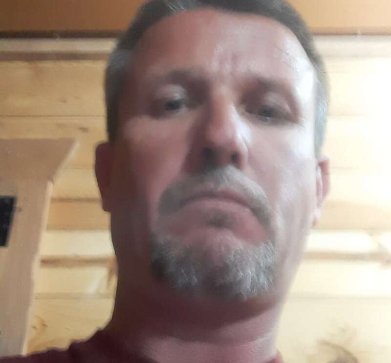 Single 42 yrs old white make seeking a open minded woman