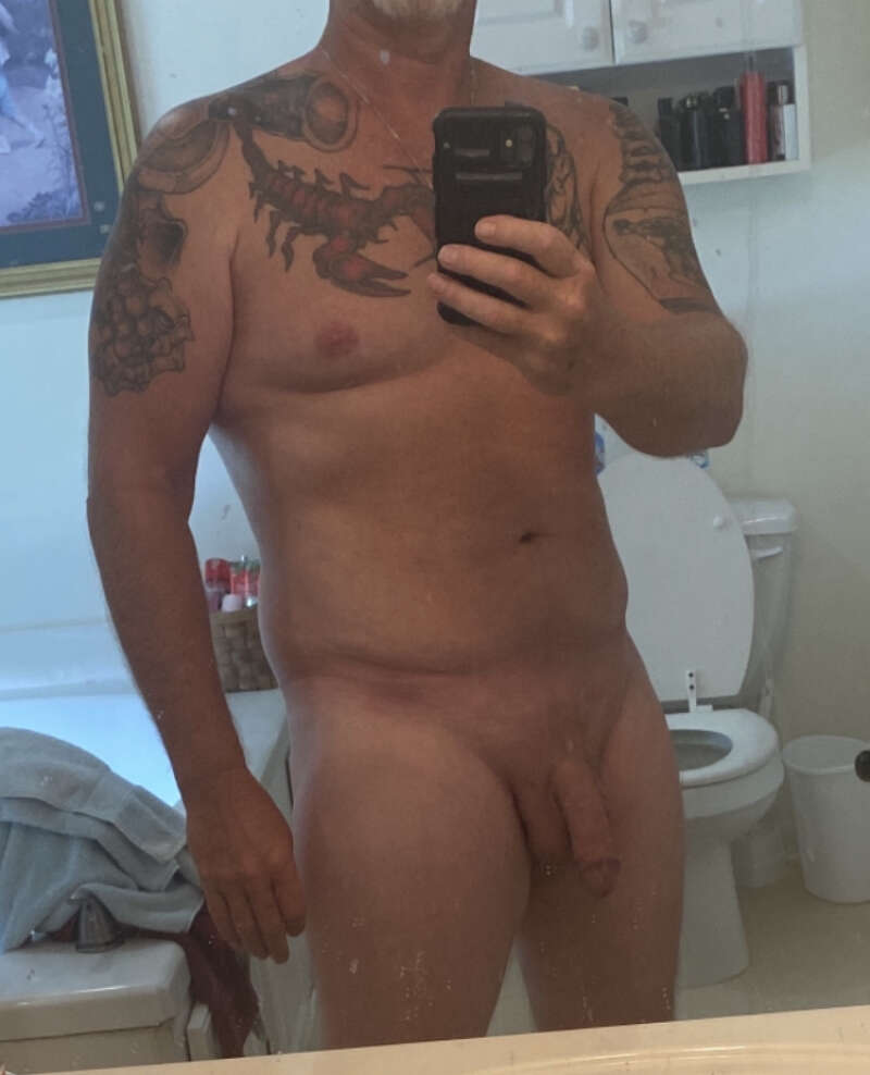 Love the taste of a smooth pussy