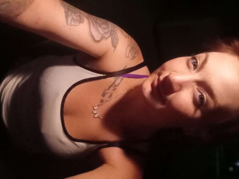 I'm looking for a generous man who is able to donate for my time