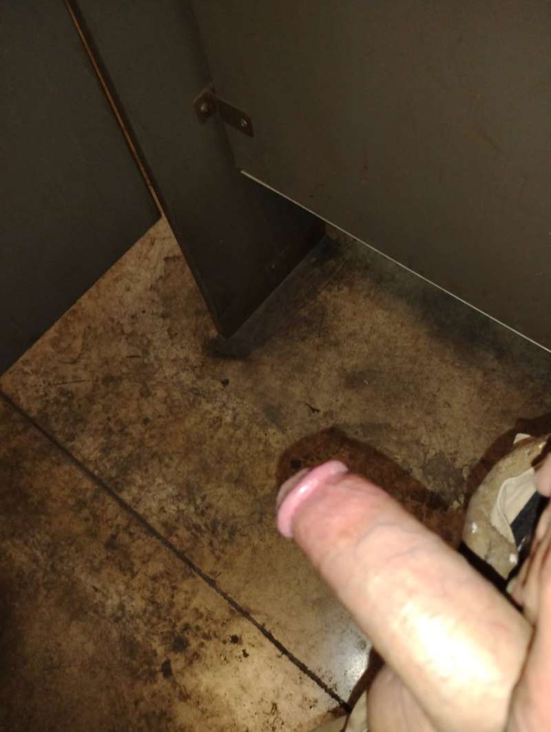 Come on ladies, I know One of you is dieing to bounce on this giant cock