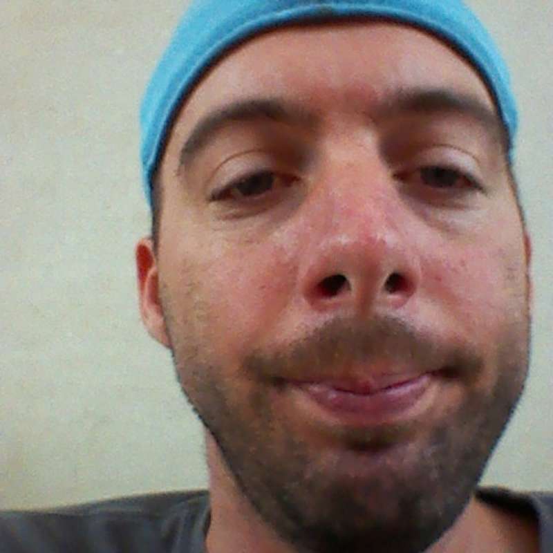 I need some pussy girls I am single in I am a virgin too