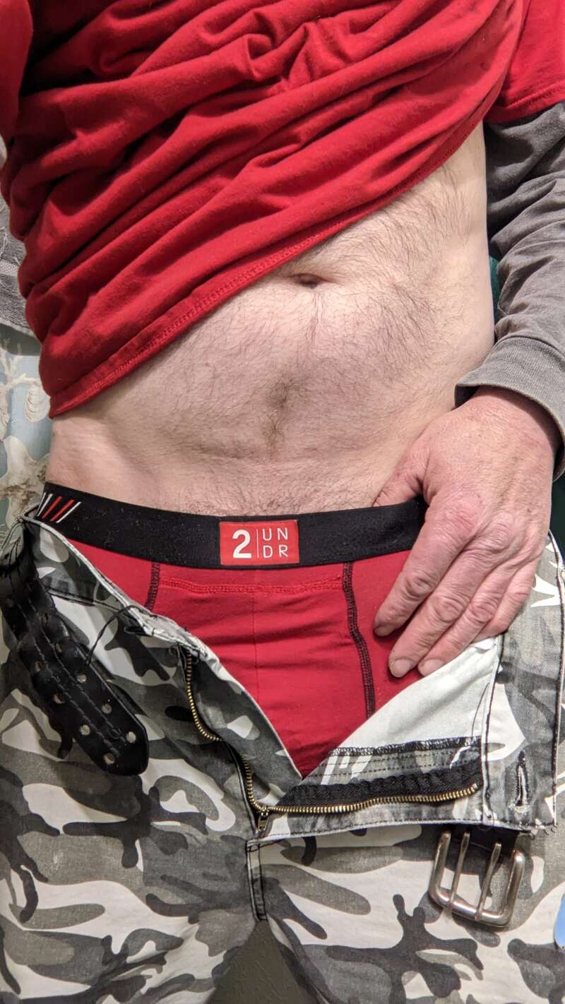 Any females down for sum playtime?