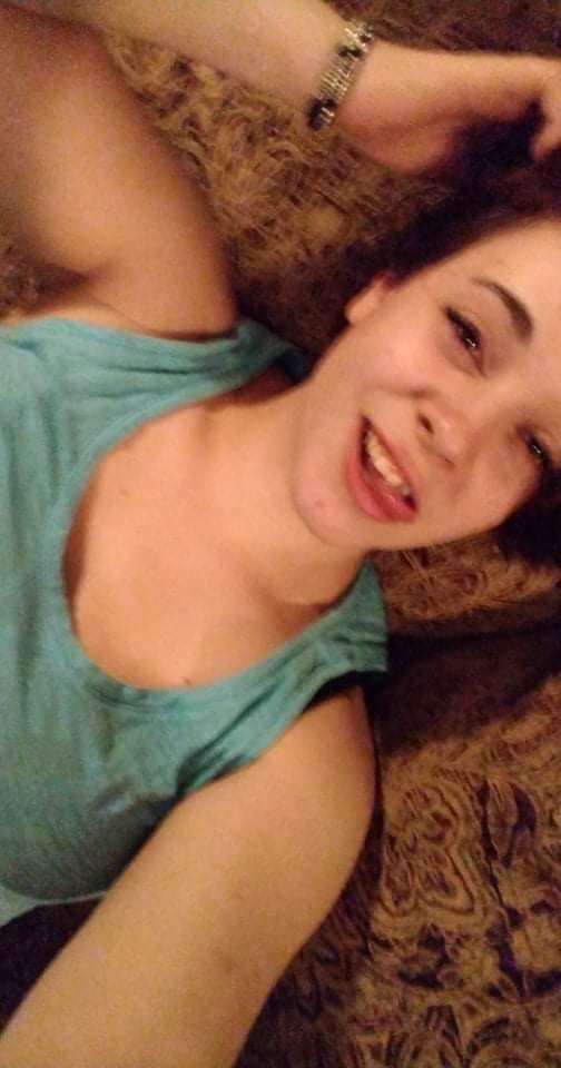 Hello there I’m Donna by name new on here and I’m looking to meet new friends and have fun, feel free to chat me up on 2085045573 and it also my signal number, zangi:- 16-0997-1716 hope to hear from someone looking for something serious