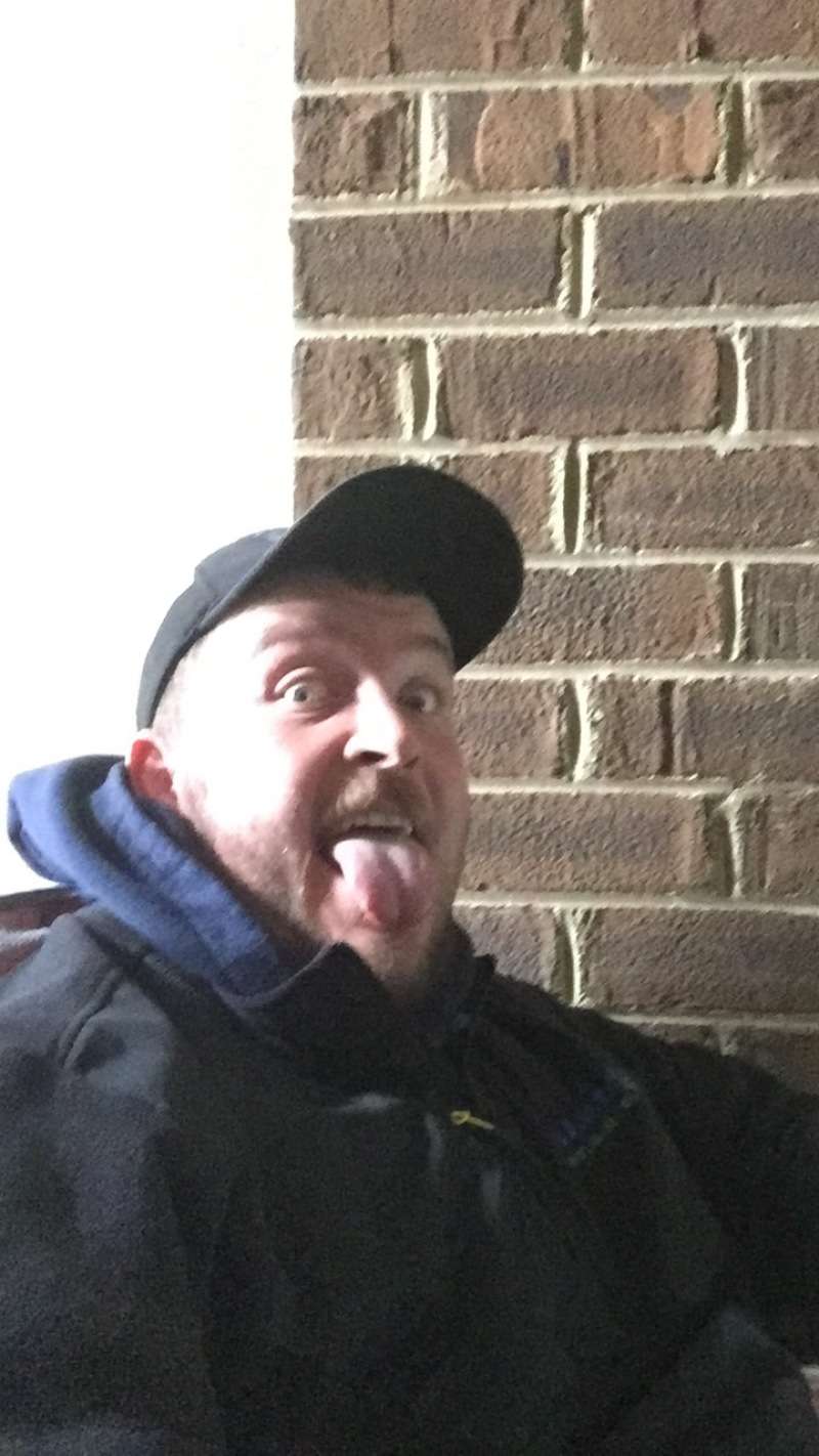 Looking for a hook up tonight