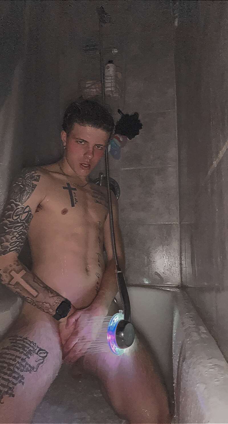 If you’re looking for a fun man experienced in everything hit me up