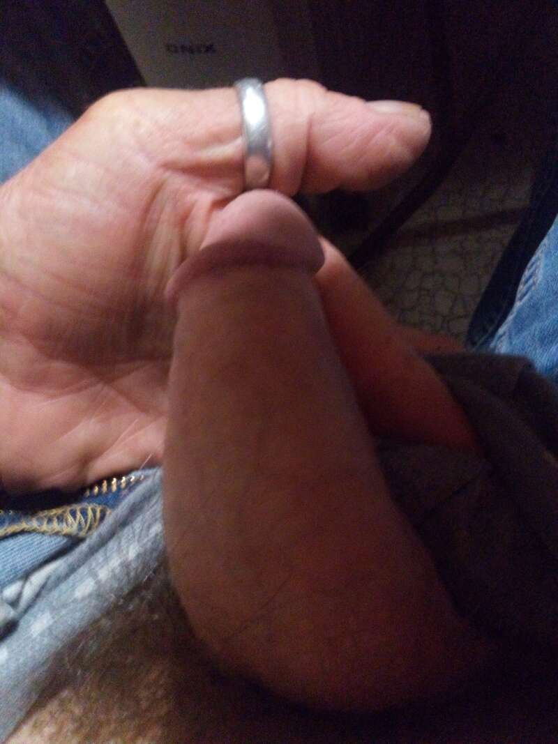 Looking for new friends with benefits ?