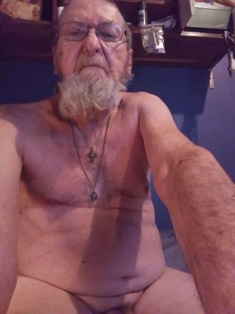 Looking for cocks to suck only