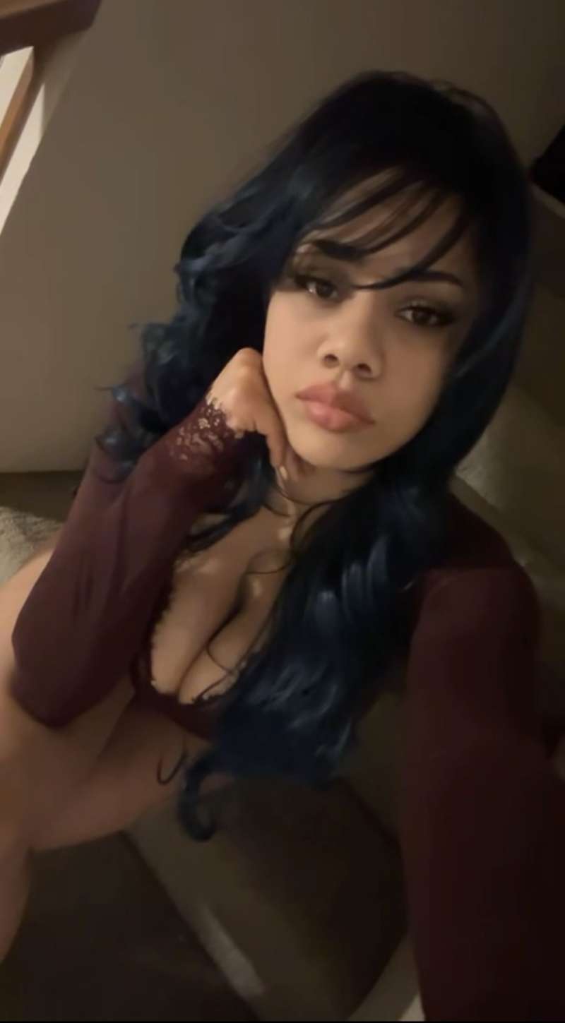 I’m available for your satisfaction 🥰