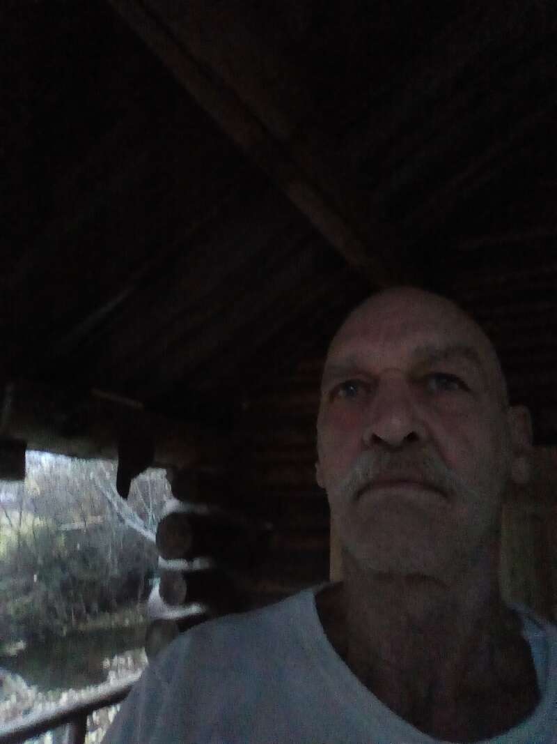 White man looking for a good time