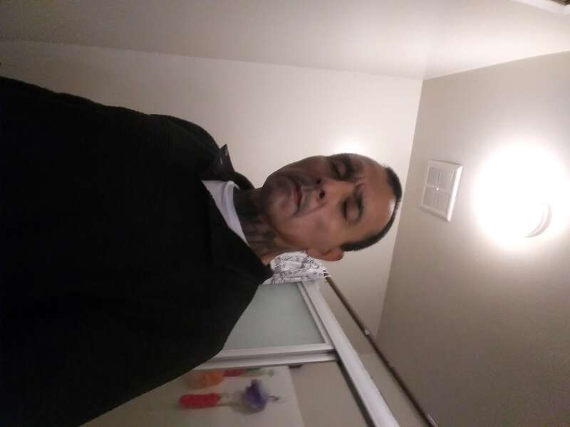 Single Man looking for NSA Females