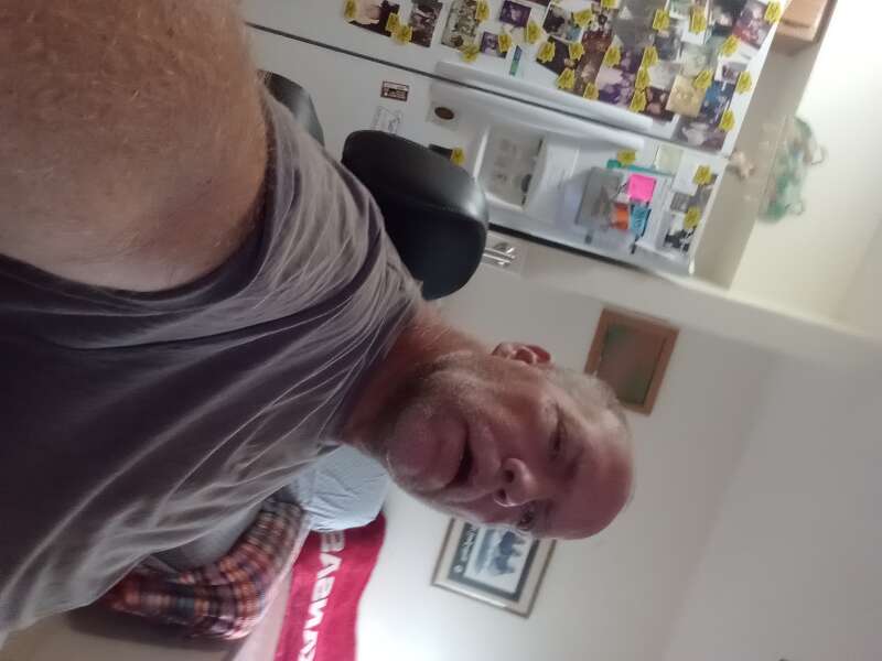 I'M A 52 YEARS YOUNG MAN IN HOT SPRINGS ARKANSAS