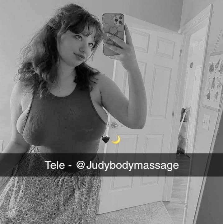 I render messieurs casual massage and nuru massage or happy ending massage Also offer naughty contents hmu on Zangi- 9304608441