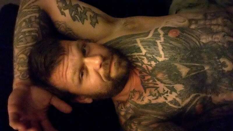 Omaha women wanna have a good time with with an edger to please decent looking tattooed savage