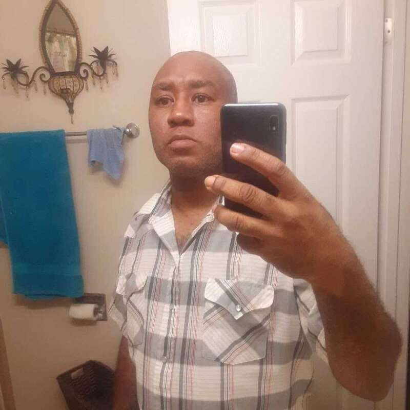 Looking that thick bbw to love and pls